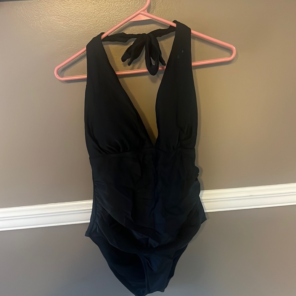 Black onepiece